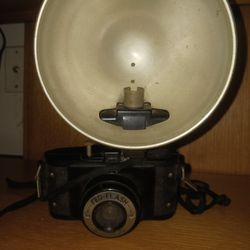 Vintage Fed Flash Camera 