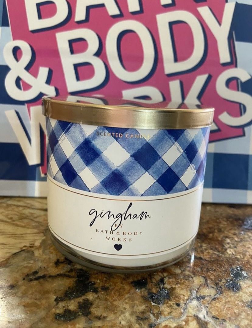 Bath & Body Works Gingham 3 Wick Candle 