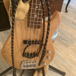 G&L JB-2 Tribute Bass