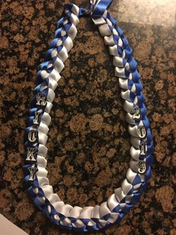 Graduation leis