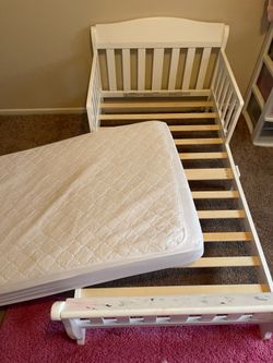 Toddler bed