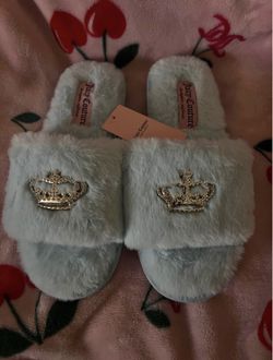 Juicy Couture Slippers