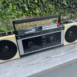Aiwa Japanese Boombox Radio Cassette Stereo