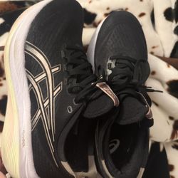 ASICS Nimbus Women’s 8