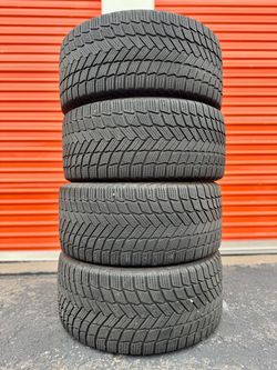 Winter Tires (Michelin X-Ice Snow)