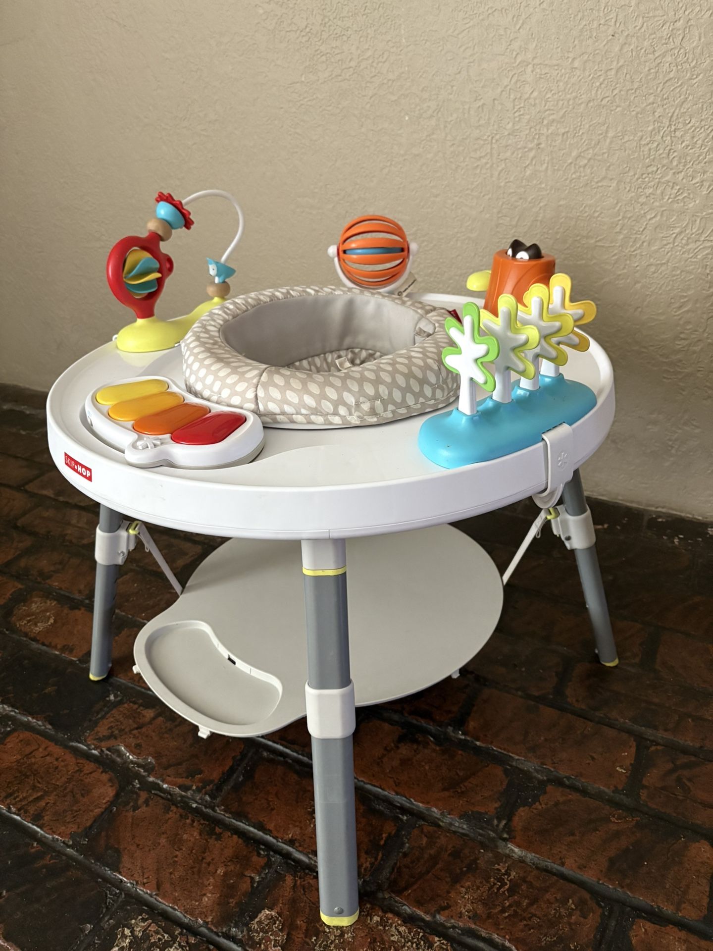Skip Hop Activity Center