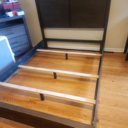 Queen bed Frame With Mattress And Box spring 