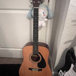 Yamaha Acoustic Guitar