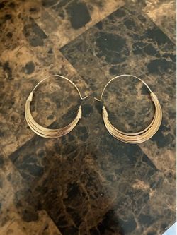 Gold hang hoop earrings