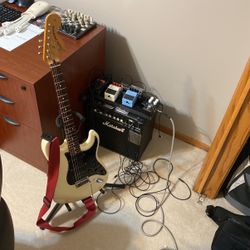 Electric Guitar 1990’s Fender Stratocaster Rare