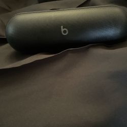 Beats Pill