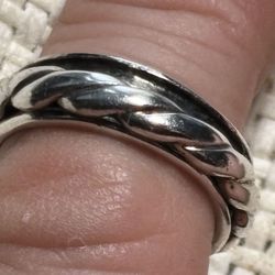 Spinner Ring. Sterling Silver. Size 8