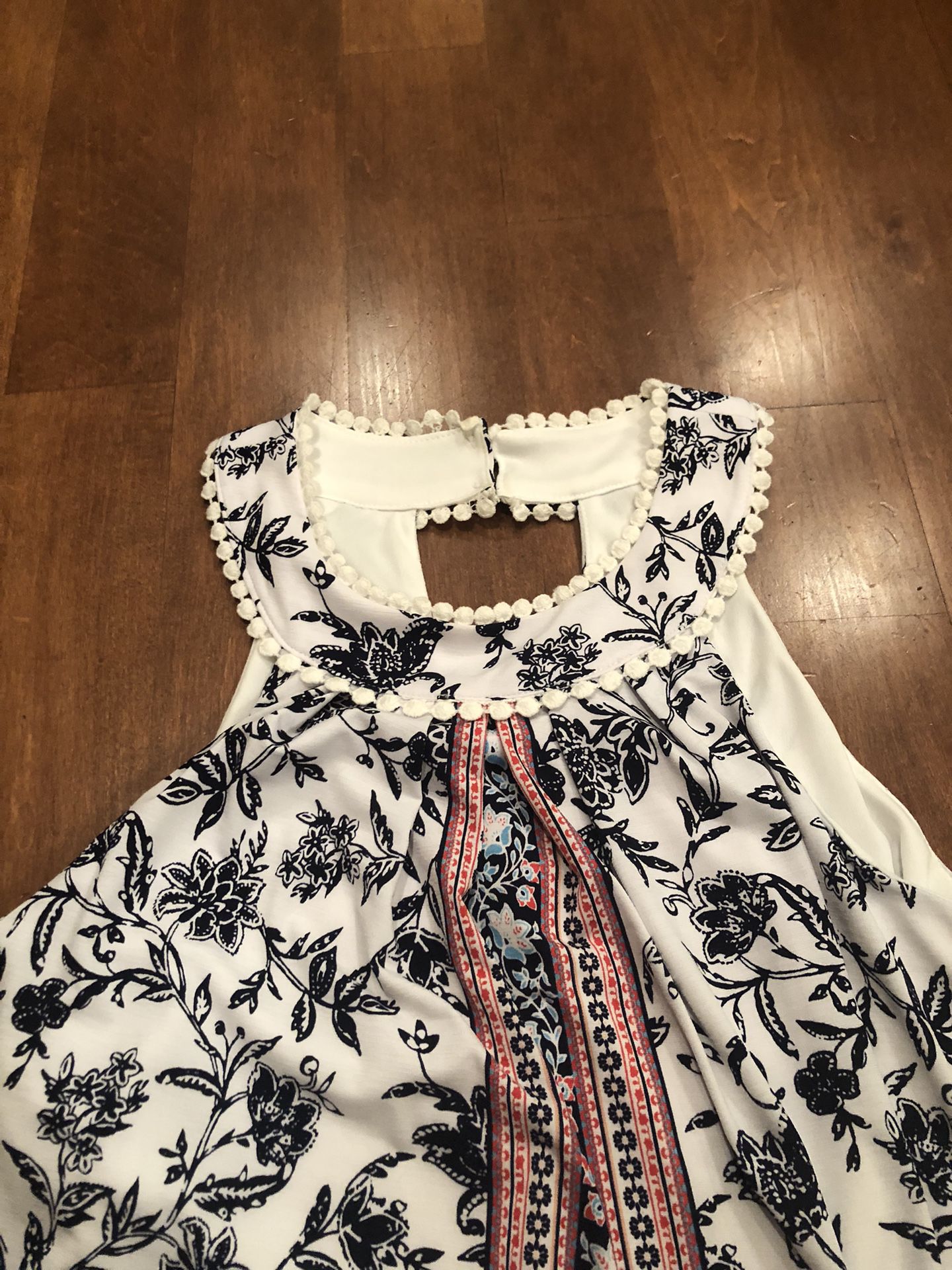 Woman’s Cute Dress Shipping Available 