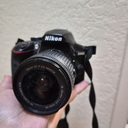 Nikon D3100 