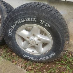 Good Year, Wrangler TD