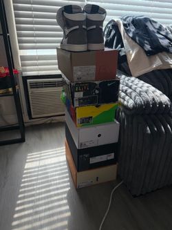 Multiple pairs of UA shoes