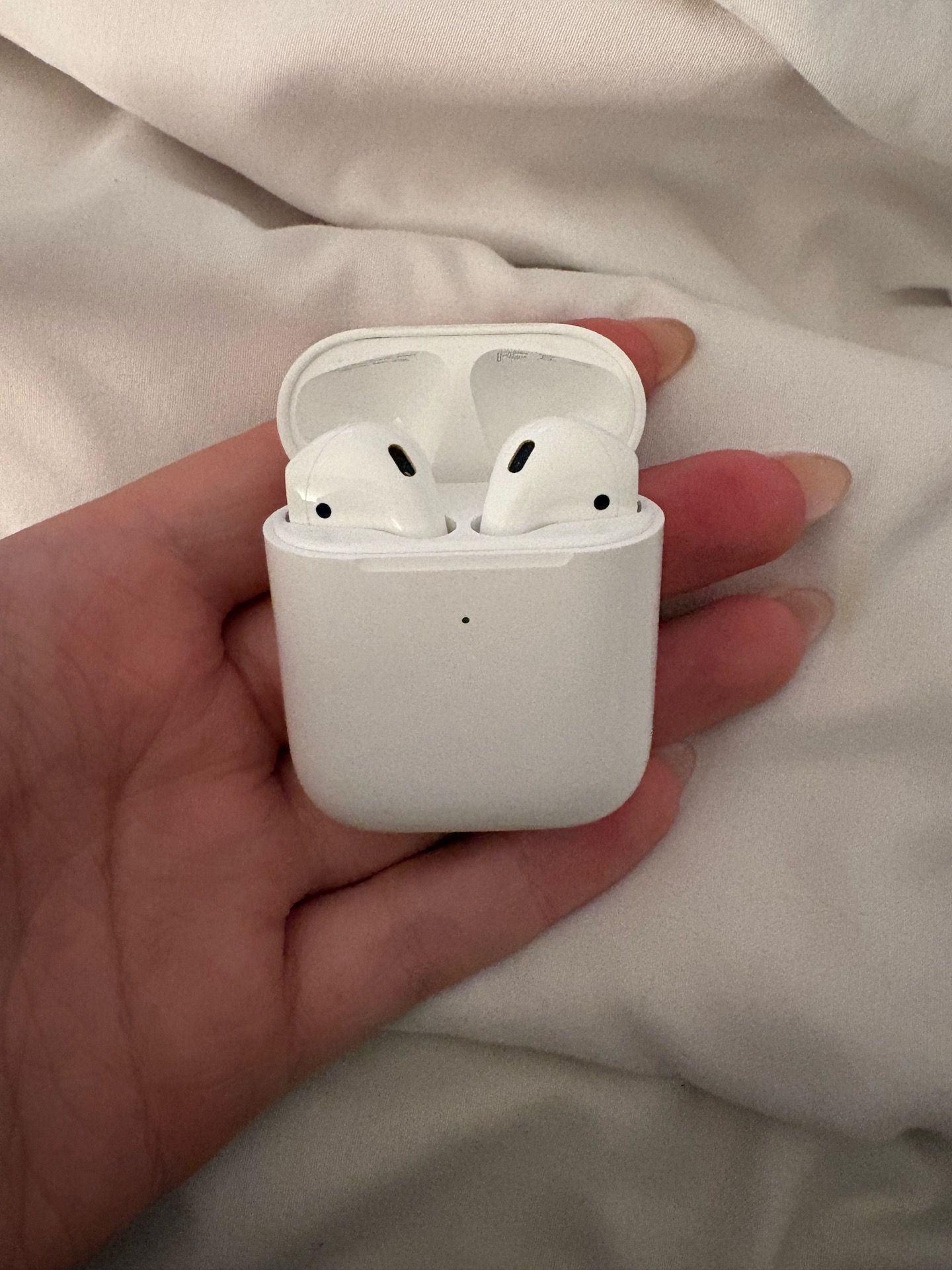 Apple AirPods