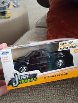 Just truck 2017 Ford F150 Raptor diecast