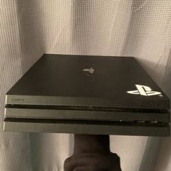 PS4 PRO 1TB 