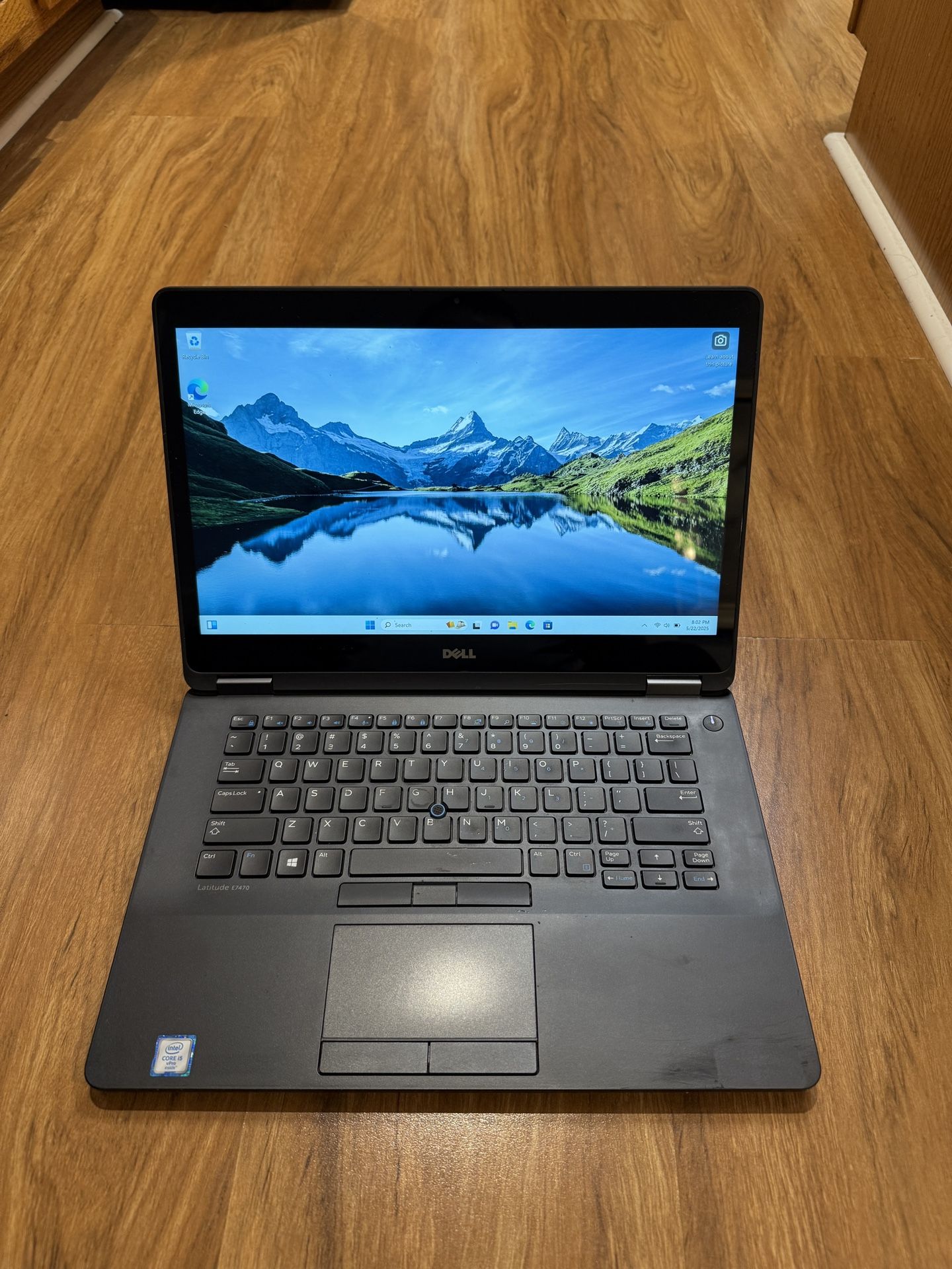 Dell Latitude E7470 core i5 6th gen Touch Screen 8GB Ram 256GB SSD Windows 11 Pro 15” Laptop with charger in Excellent Working condition!!!!! Specifi
