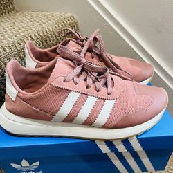 Adidas Originals Women's Pink Sneaker size 6.5