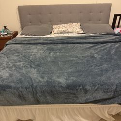 California King Bed(Metal Frame, Headboard, Mattress)