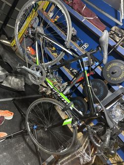 Giant 1 Contend Road Bike