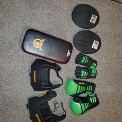 Century Brave Youth  Boxing  Sparring Set 