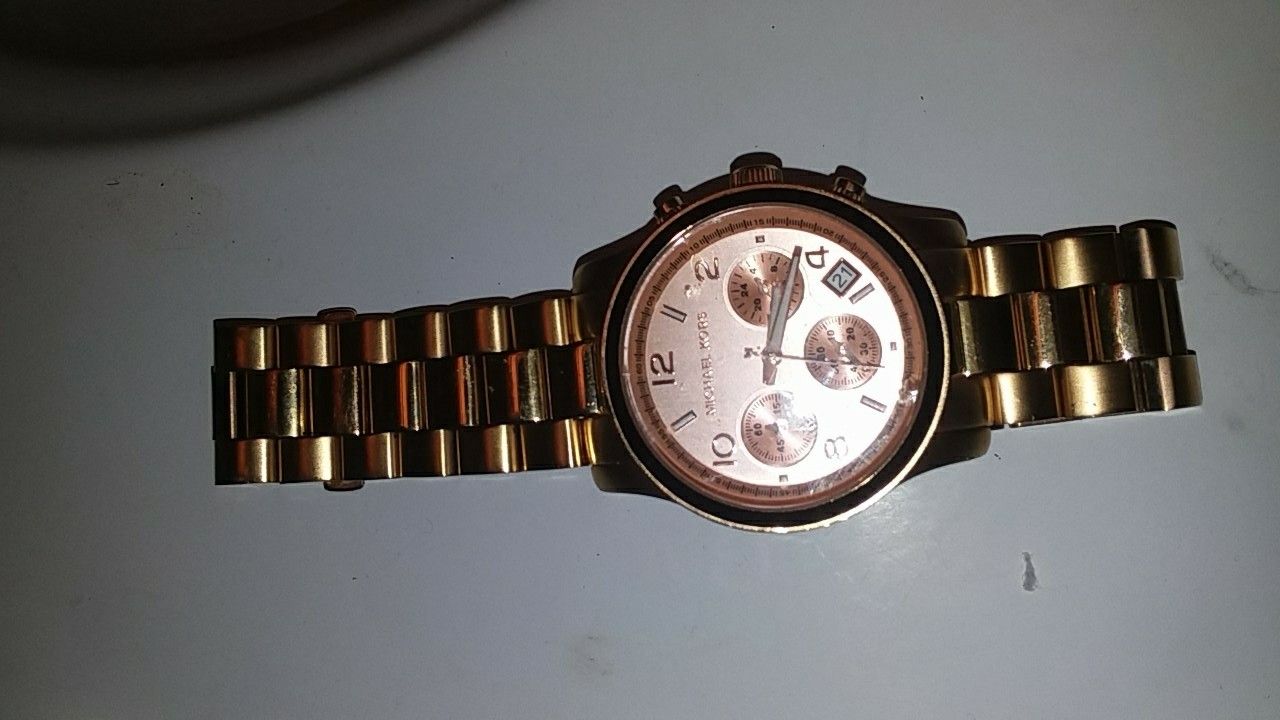 Mk watch