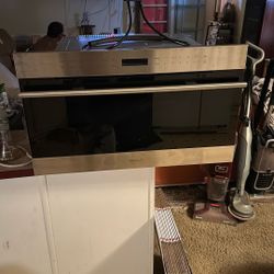 WOLF - Drop-Down Door Microwave - Brand Spankin New