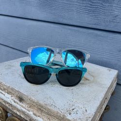 Bundle of 2 Blenders Sunglasses – Stylish Polarized Shades – Great Condition