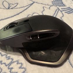 Logitech MX Master Wireless Mouse (2) Available 