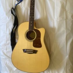 Washburn 6-String Guitar Acoustic/Electric