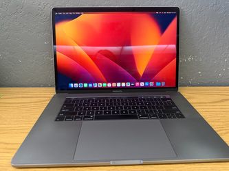 Macbook Pro 15 inches- MacOS Ventura