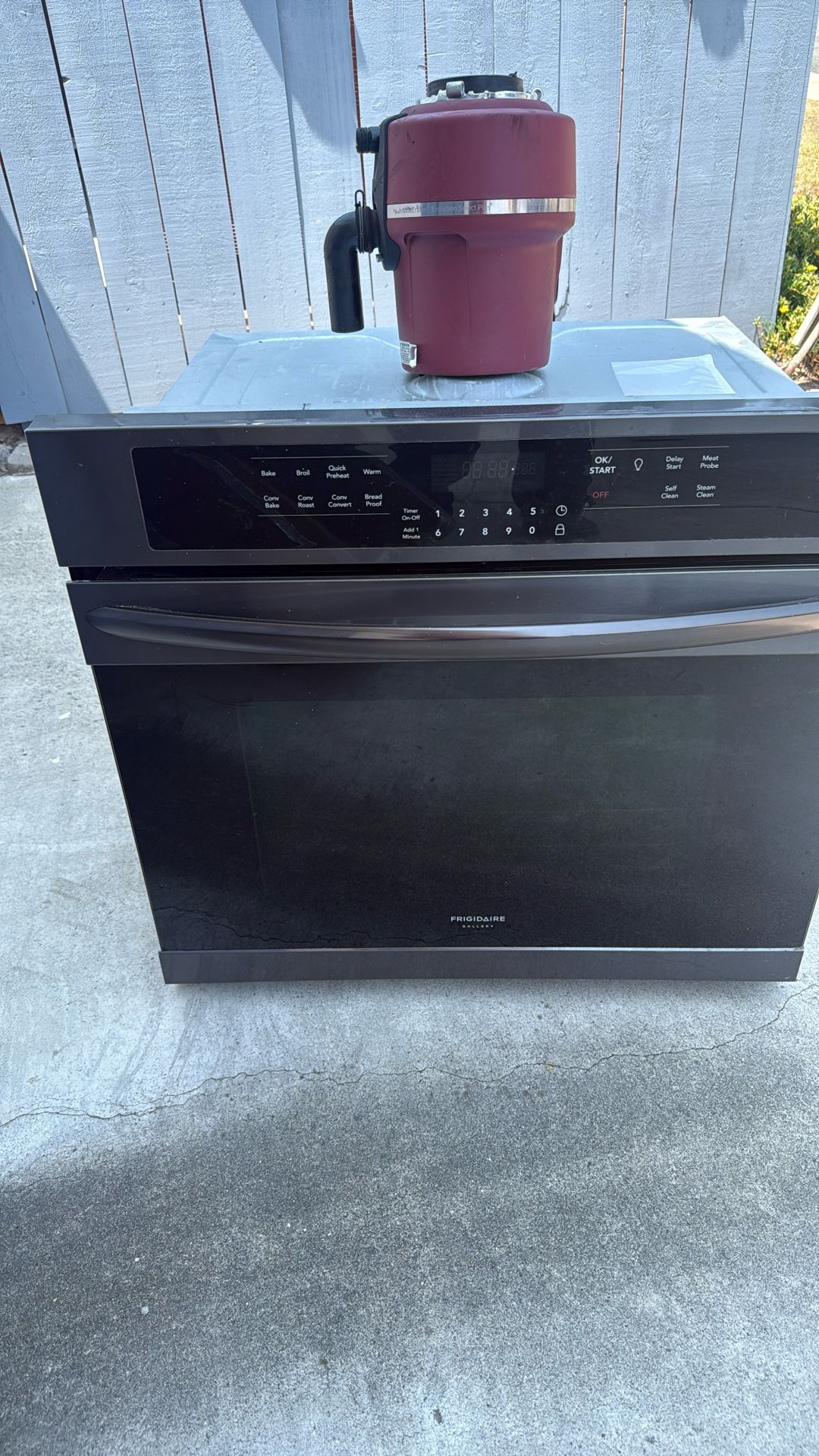 Frigidaire Wall Oven