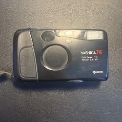 Yashica T4  Camera / Carl Zeiss Lens - Great Condition