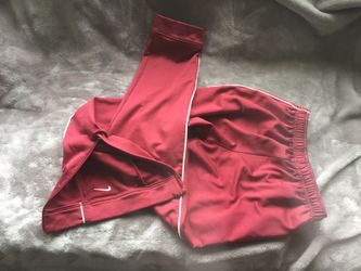 Nike boys medium sweats