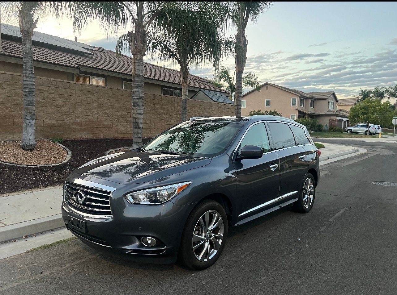 2013 Infiniti Jx35