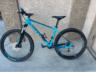 Giant Talon 2 Mountain Bike