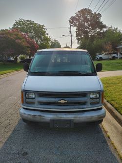 2000 Chevy Express 2500 Cargo Van