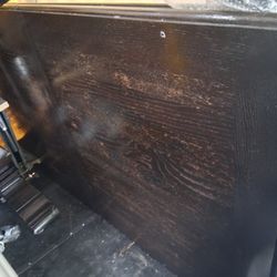 Traditional Dining Room Table