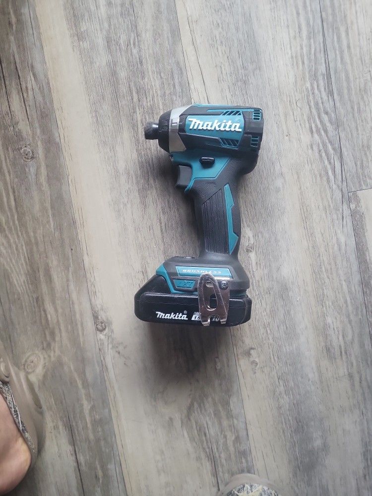 Makita 18v IMPACT Driver With Battery