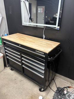 Husky tool box