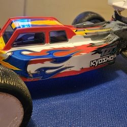 Kyosho MP10T-E ARTR Truggy Electric