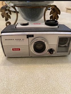 Kodak Brownie Super 27 Camera