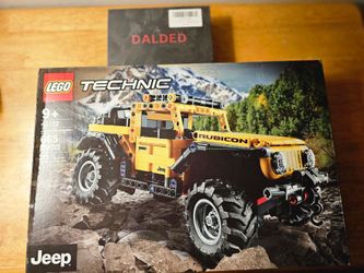 NEW Lego Technique Jeep Wrangler 42122 w Dalded Light Kit