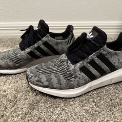 Adidas 9.5 Men (almost New)