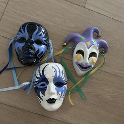 MARDI GRAS MASKS