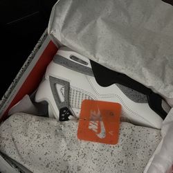 Jordan Retro 4 
