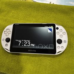 🔥 PS Vita Excellent Condition + Screen Protector – $220 (Pickup Only)